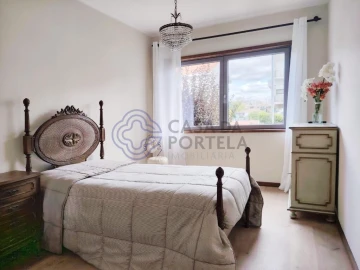 Apartamento T4 para Venda em Paranhos