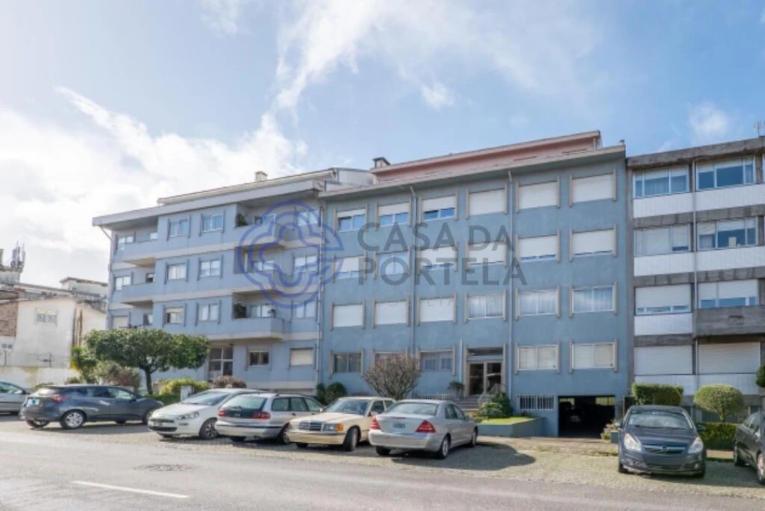 Apartamento T4 para Venda em Paranhos Foto 2