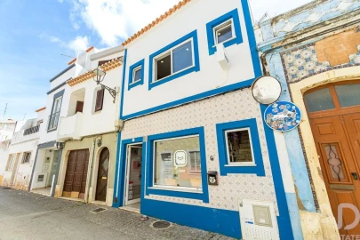 Loja para Venda em Lagos (São Sebastião e Santa Maria)