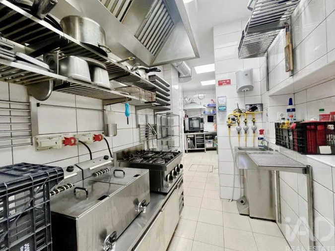 Loja para Venda em Lagos (São Sebastião e Santa Maria) Foto 9