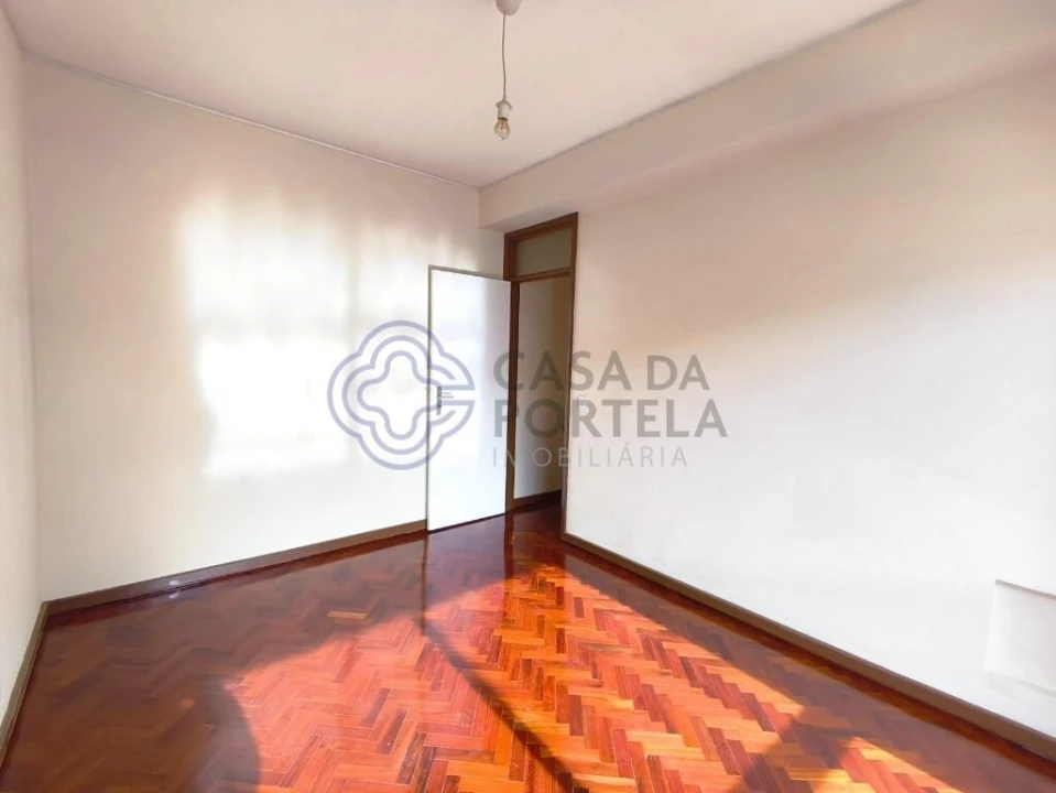 Apartamento T3 para Venda em Bonfim Foto 1