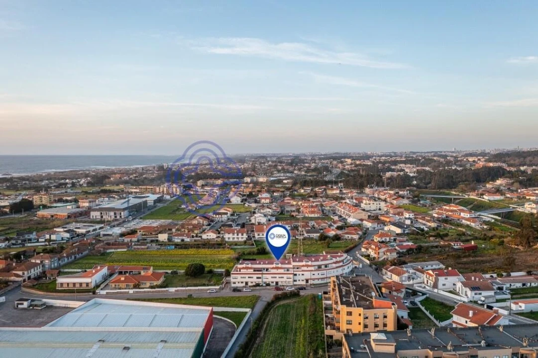 Apartamento T4 para Venda em Arcozelo Foto 1