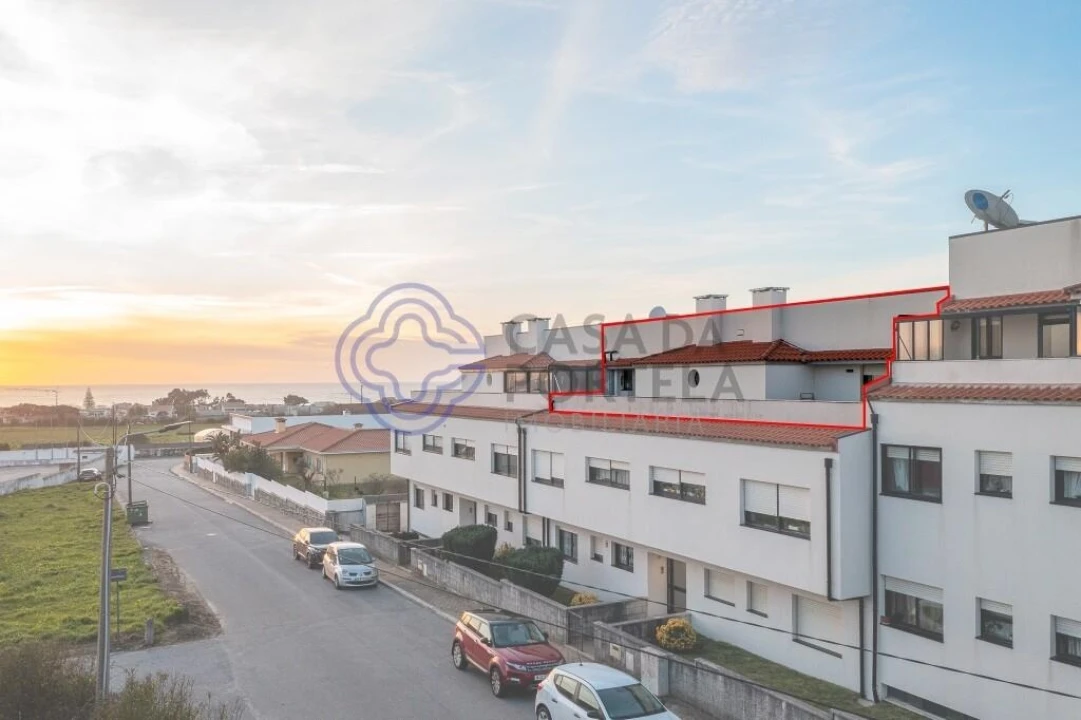 Apartamento T4 para Venda em Arcozelo Foto 8