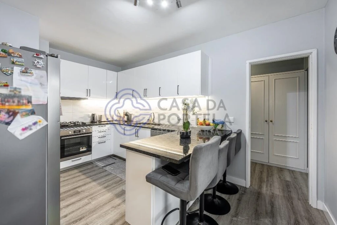 Apartamento T4 para Venda em Arcozelo Foto 8