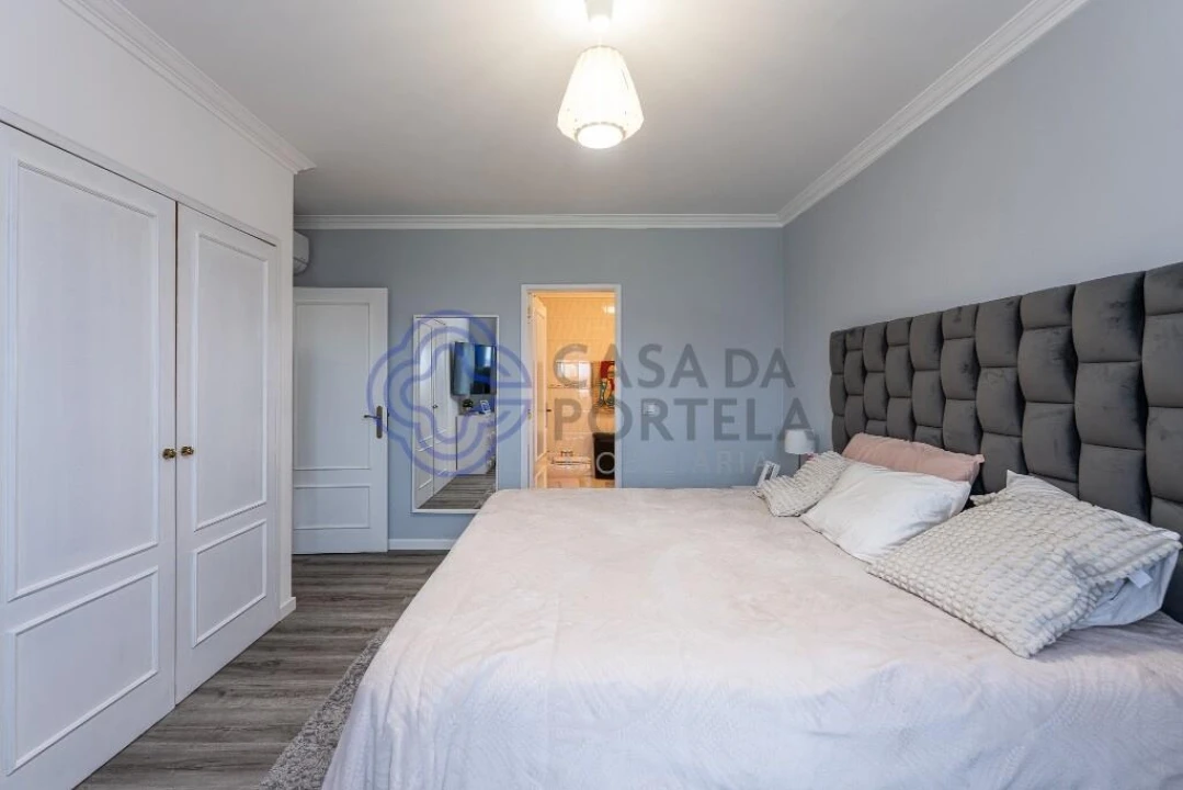 Apartamento T4 para Venda em Arcozelo Foto 39