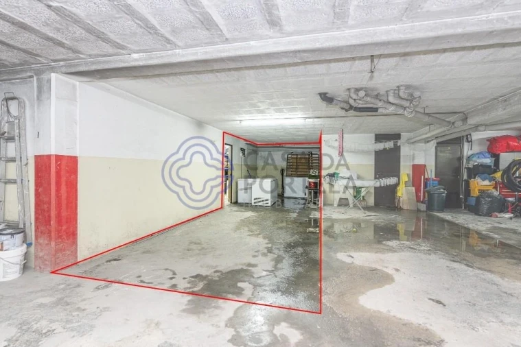 Apartamento T4 para Venda em Arcozelo Foto 42
