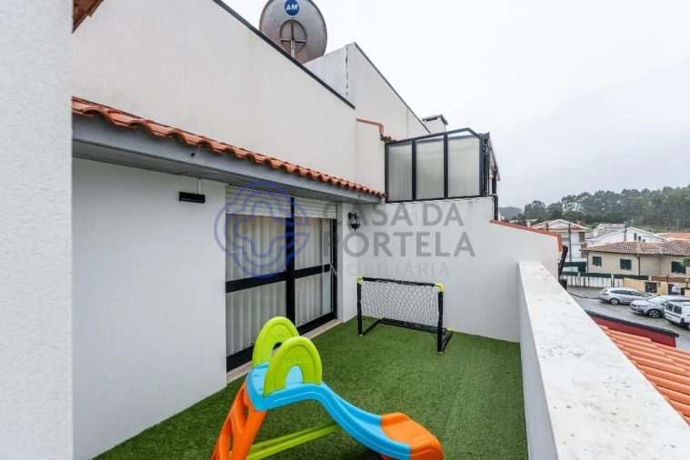 Apartamento T4 para Venda em Arcozelo Foto 22