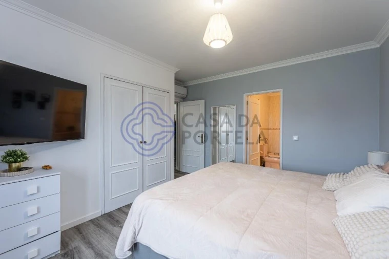 Apartamento T4 para Venda em Arcozelo Foto 40