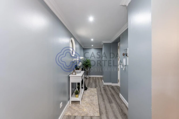 Apartamento T4 para Venda em Arcozelo Foto 5