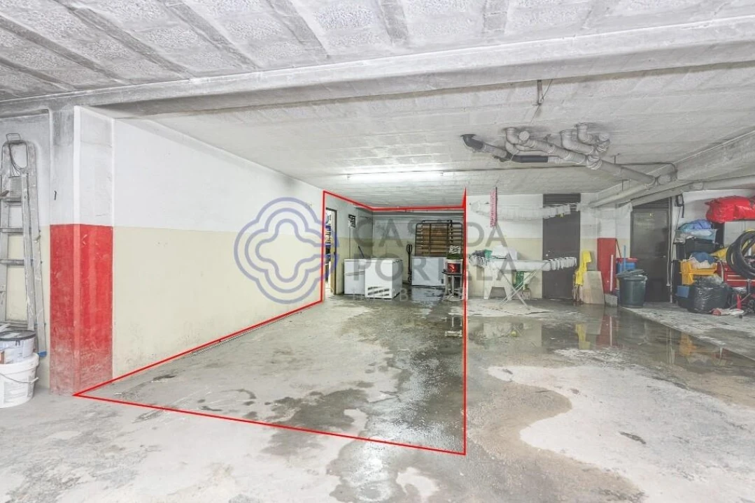 Apartamento T4 para Venda em Arcozelo Foto 42