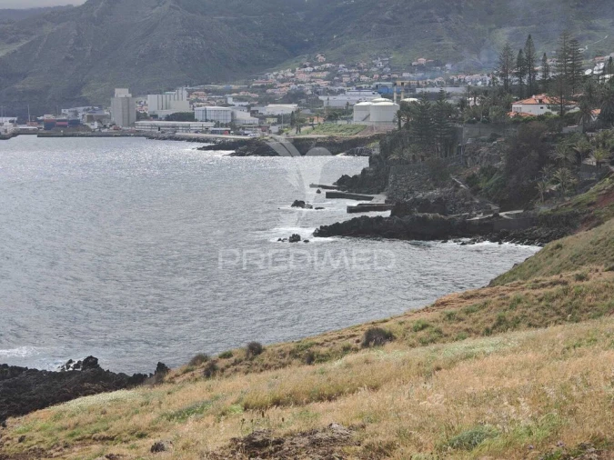 Terreno para Venda em Caniçal Foto 4