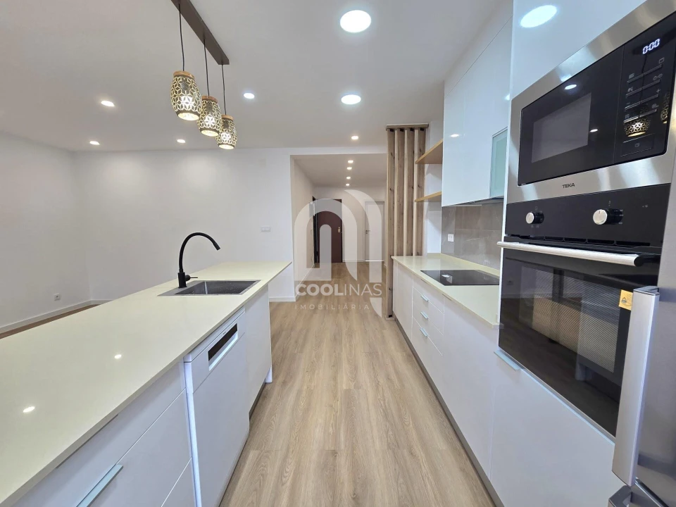 Apartamento T3 para Venda em Amora Foto 1