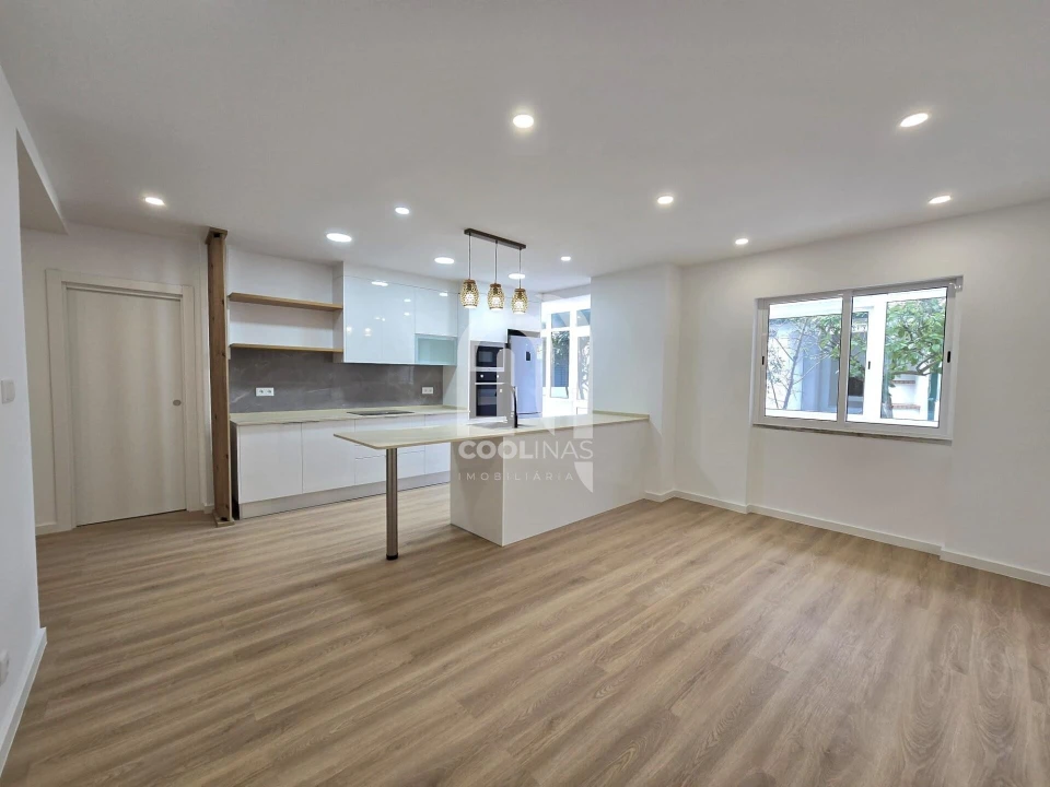 Apartamento T3 para Venda em Amora Foto 2