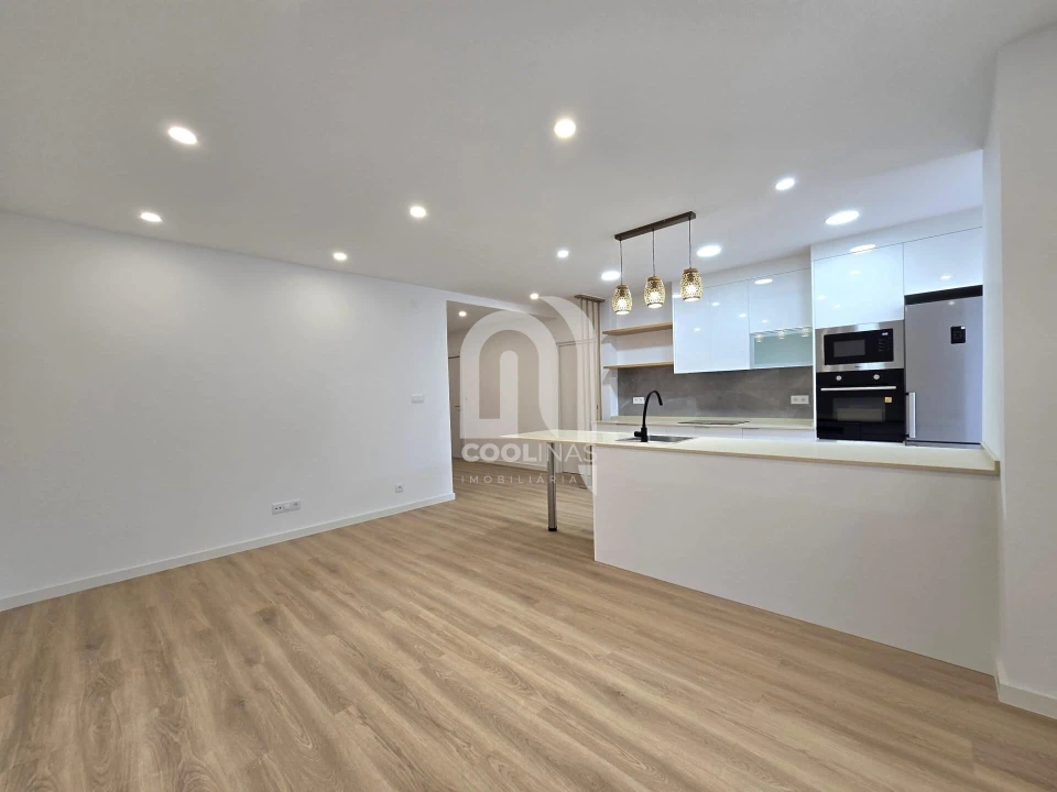 Apartamento T3 para Venda em Amora Foto 6