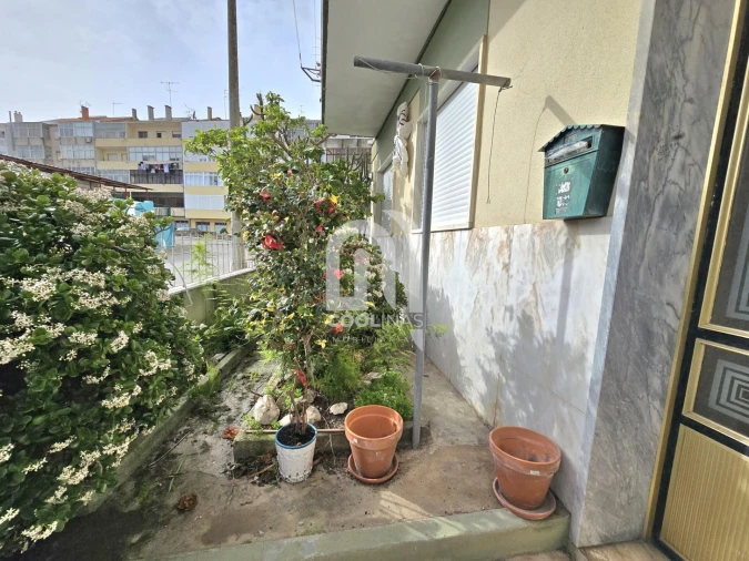 Apartamento T3 para Venda em Amora Foto 31