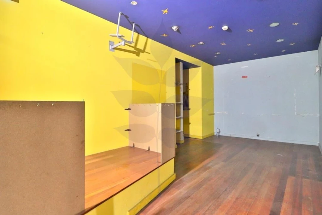 Loja para Venda em Braga (São José de São Lázaro e São João do Souto) Foto 2