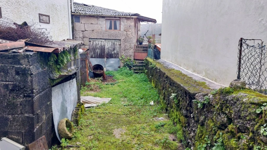 Moradia para Venda em Guilhofrei
