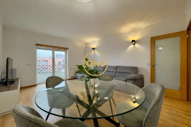 Apartamento T2 para Venda em Valongo Foto 4