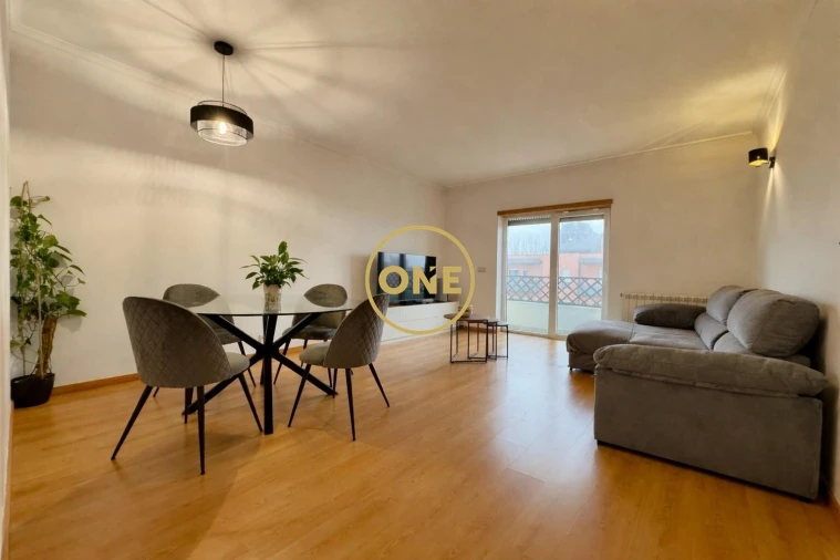 Apartamento T2 para Venda em Valongo Foto 3