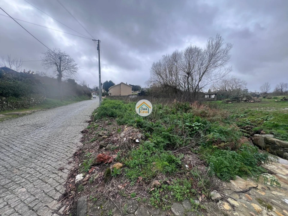 Terreno para Venda em Avintes Foto 2