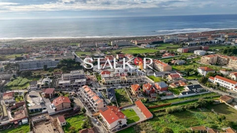 Moradia T3 para Venda em São Felix da Marinha