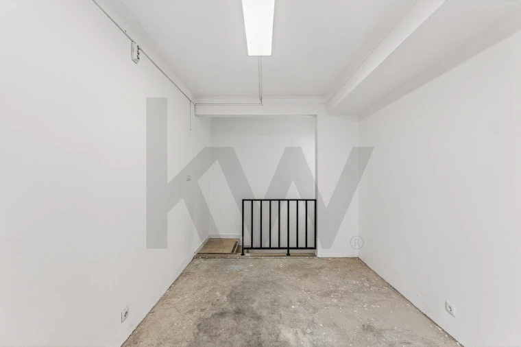 Loja para Venda em Campo de Ourique Foto 3