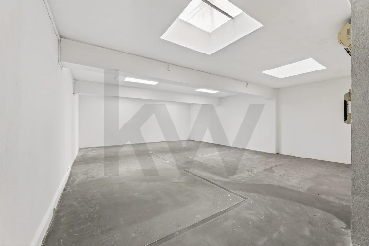 Loja para Venda em Campo de Ourique Foto 13