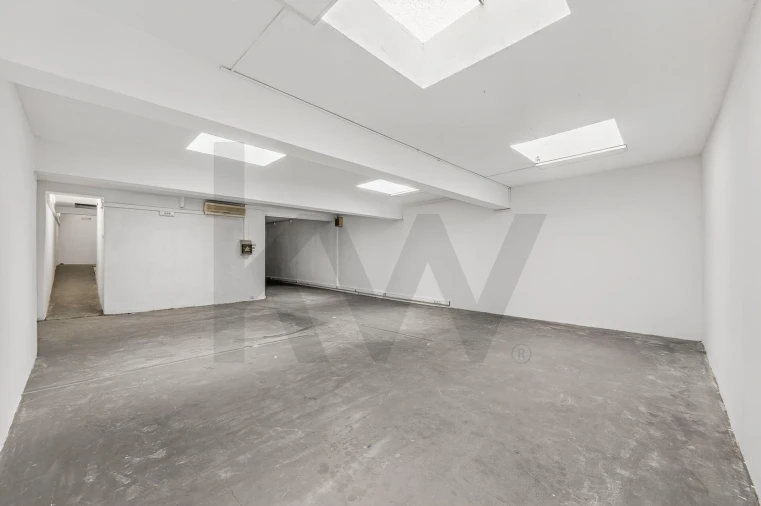 Loja para Venda em Campo de Ourique Foto 5