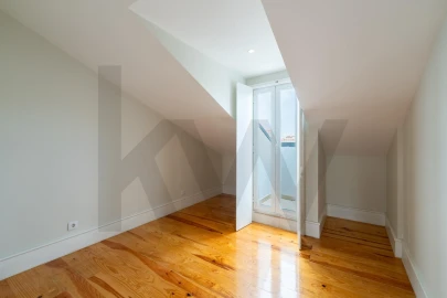 Apartamento T4 para Arrendamento em São Vicente