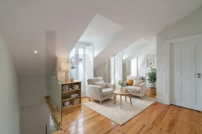Apartamento T4 para Arrendamento em São Vicente