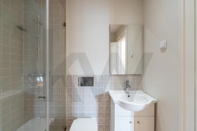 Apartamento T4 para Arrendamento em São Vicente
