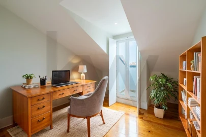 Apartamento T4 para Arrendamento em São Vicente