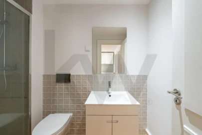 Apartamento T4 para Arrendamento em São Vicente