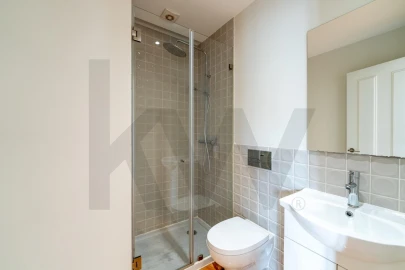 Apartamento T4 para Arrendamento em São Vicente