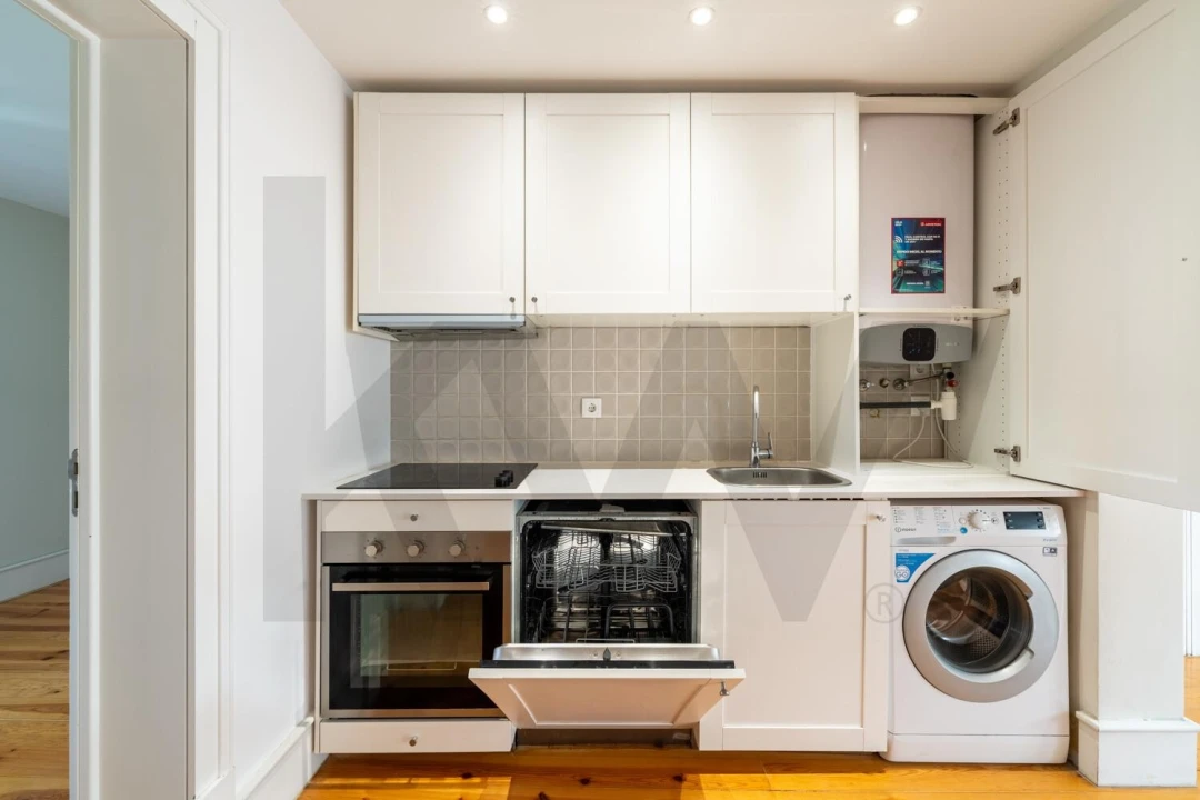 Apartamento T4 para Arrendamento em São Vicente Foto 9