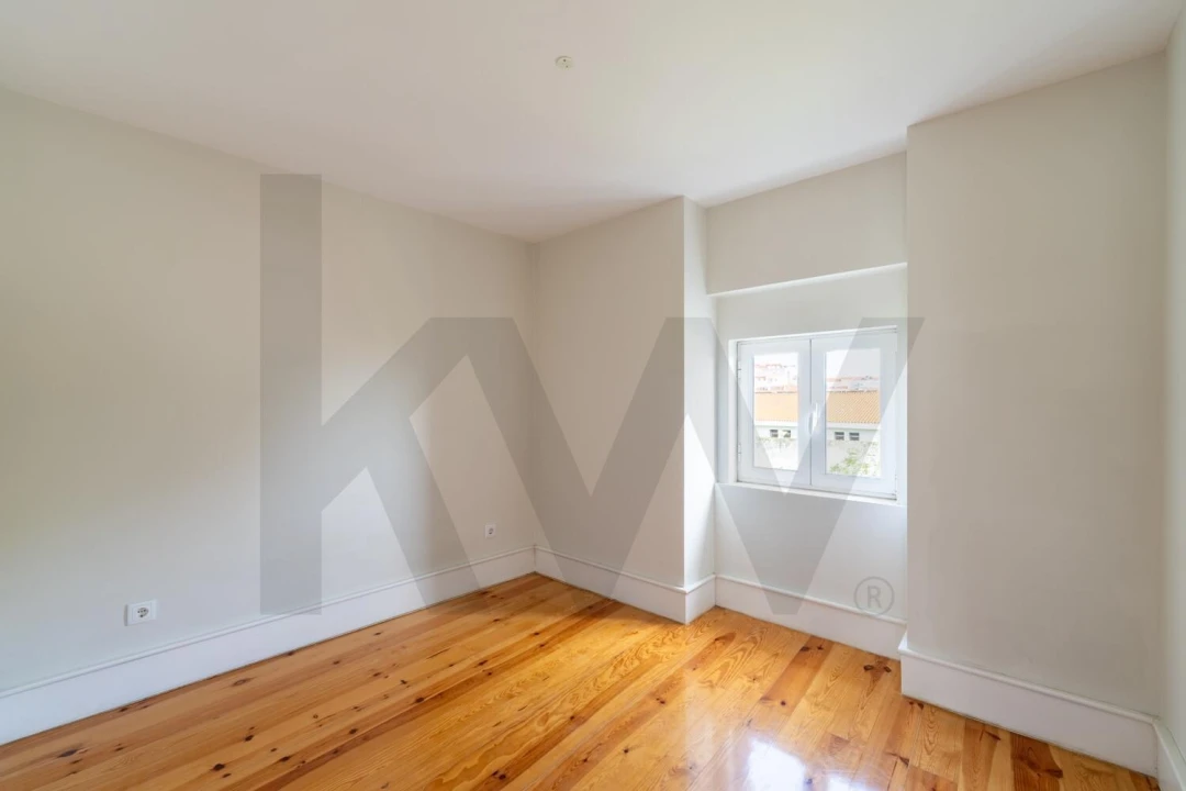 Apartamento T4 para Arrendamento em São Vicente Foto 16