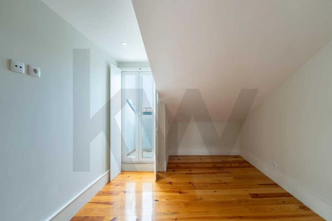 Apartamento T4 para Arrendamento em São Vicente Foto 31
