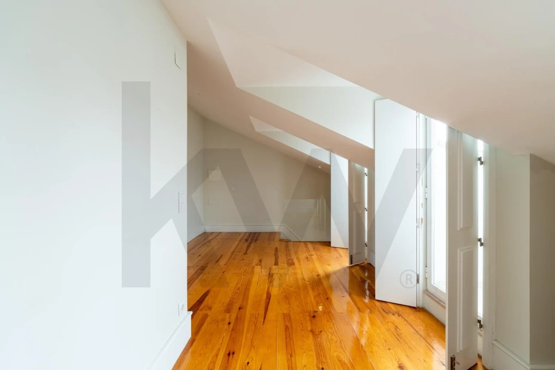 Apartamento T4 para Arrendamento em São Vicente Foto 26