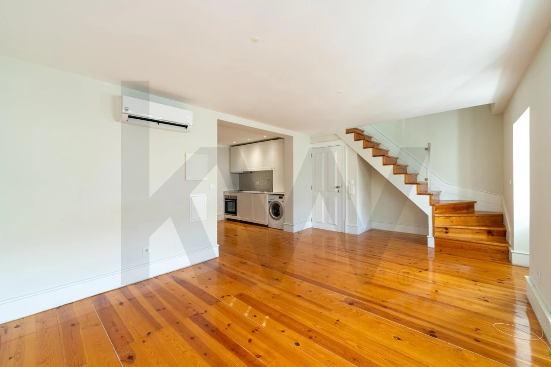 Apartamento T4 para Arrendamento em São Vicente Foto 7