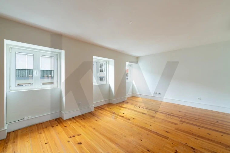 Apartamento T4 para Arrendamento em São Vicente Foto 3