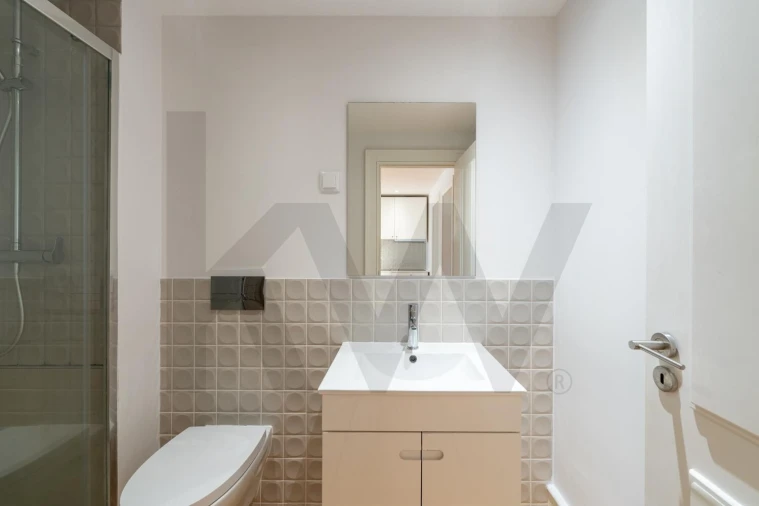 Apartamento T4 para Arrendamento em São Vicente Foto 12