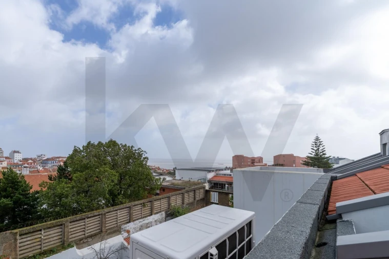 Apartamento T4 para Arrendamento em São Vicente Foto 29