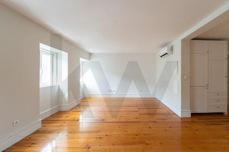 Apartamento T4 para Arrendamento em São Vicente Foto 4