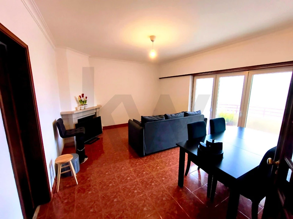 Apartamento T2 para Arrendamento em São Domingos de Rana Foto 5