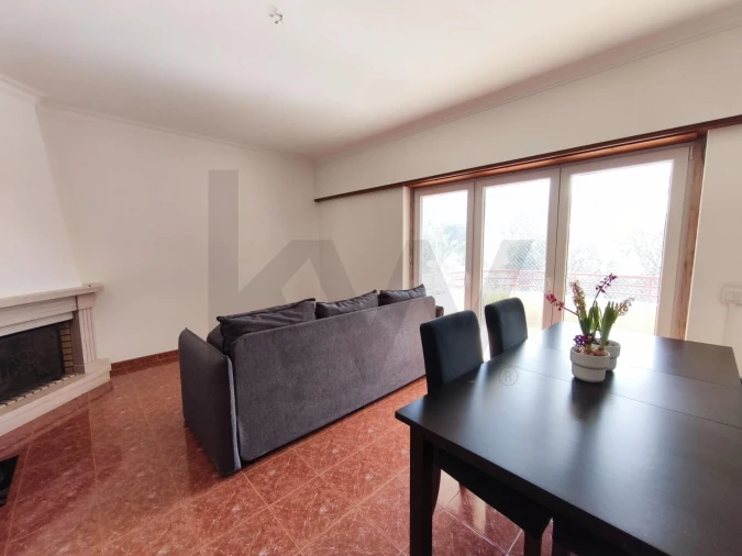 Apartamento T2 para Arrendamento em São Domingos de Rana Foto 16