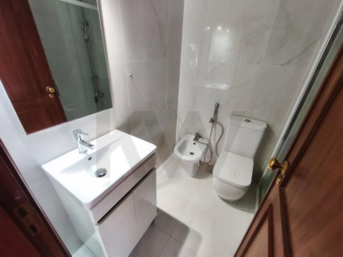 Apartamento T2 para Arrendamento em São Domingos de Rana Foto 20