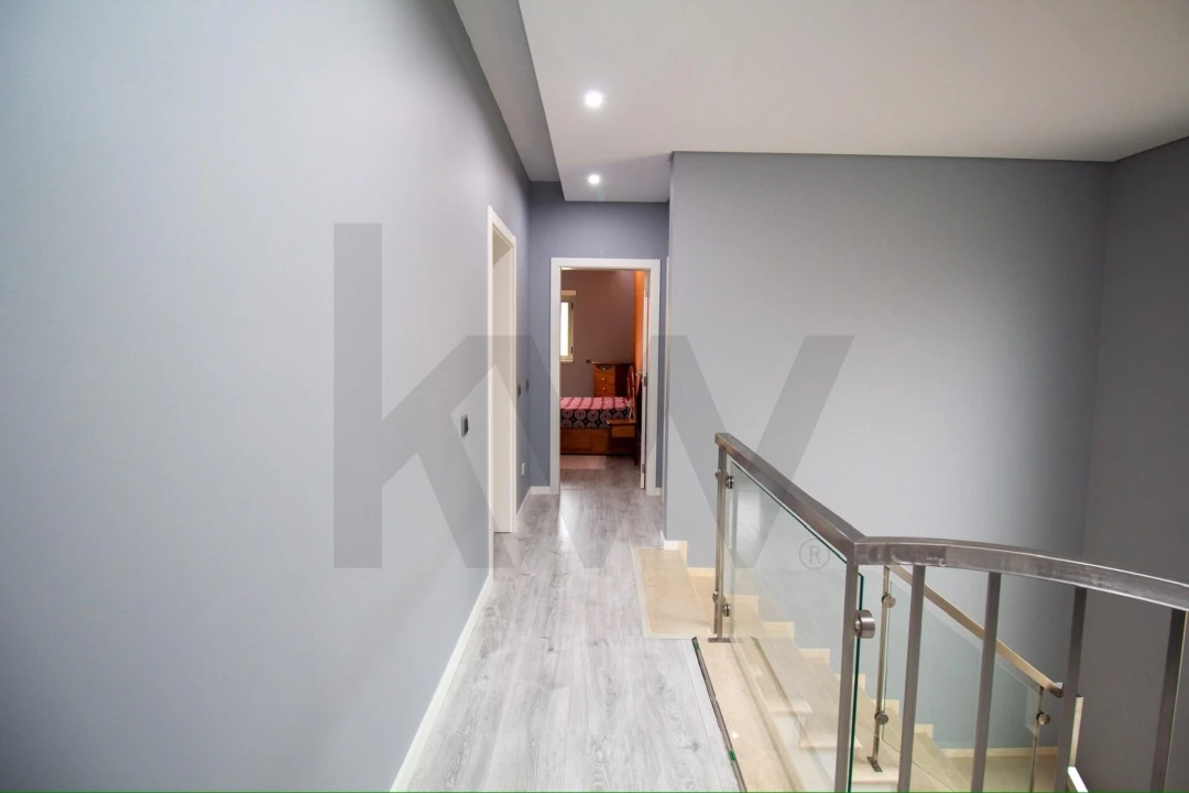 Moradia T5 para Venda em Almeirim Foto 10