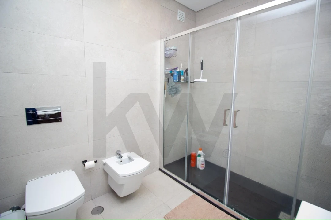 Moradia T5 para Venda em Almeirim Foto 7