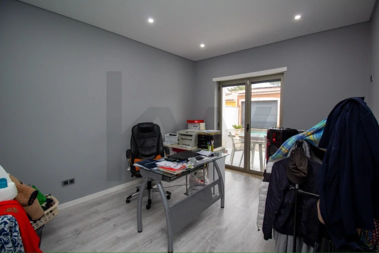 Moradia T5 para Venda em Almeirim Foto 33