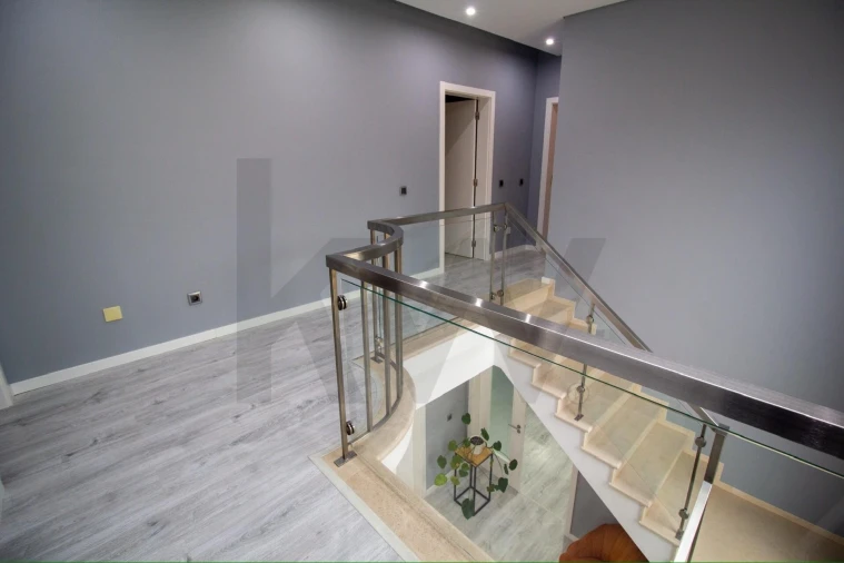 Moradia T5 para Venda em Almeirim Foto 9